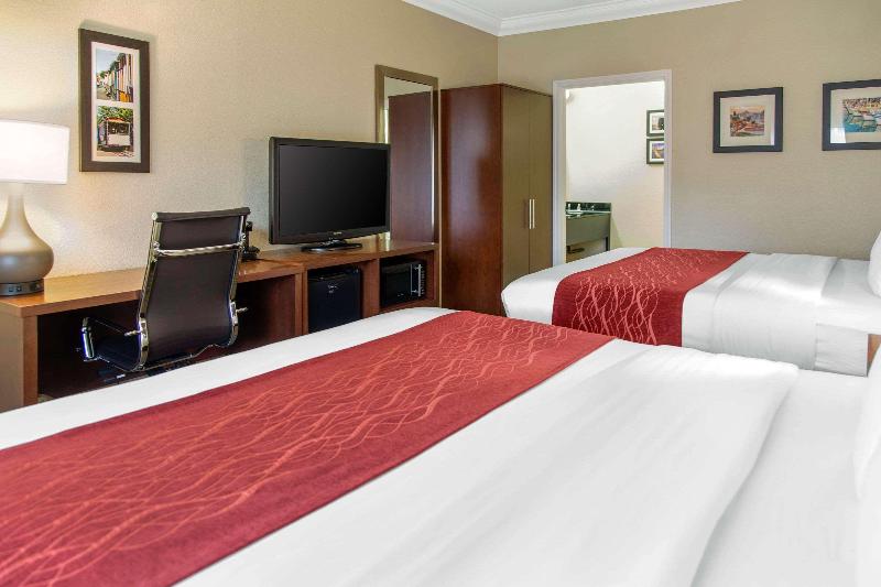Büyük Çift Kişilik Yataklı Standart Oda, Fairmont The Queen Elizabeth