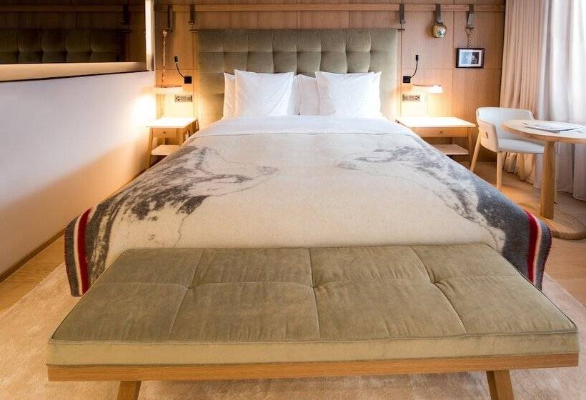 سوییت, Schweizerhof Zermatt   A Small Luxury