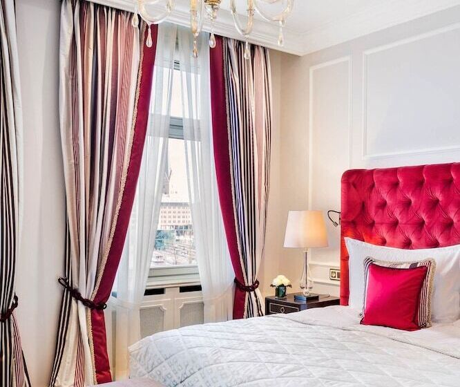 Номер Deluxe Вид на Озеро, Fairmont Hotel Vier Jahreszeiten, Hotel Des Jahres 2023 & 2024  Die 101 Besten