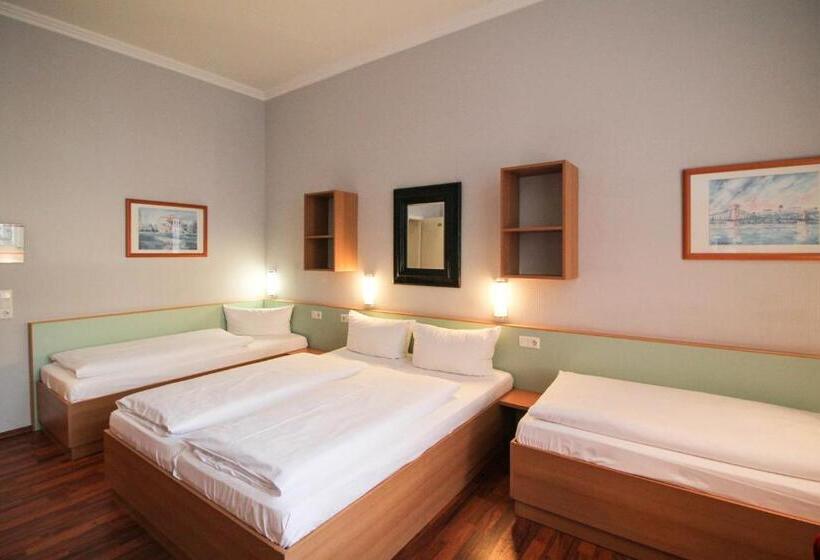 اتاق استاندارد چهار تخته, Sachsenhof