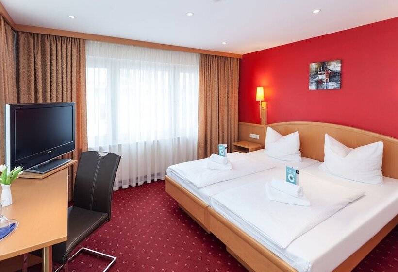 Номер Стандарт Трехместный, Centro Hotel Mondial München, Trademark Collection By Wyndham