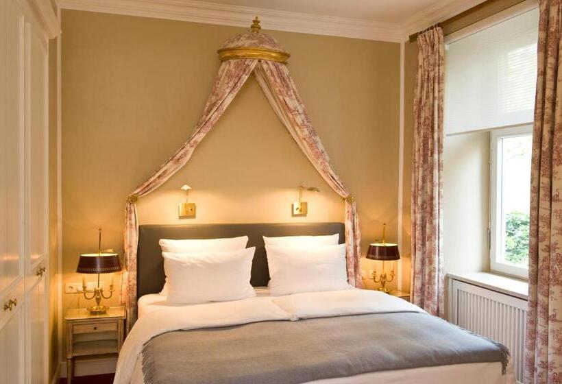 Полулюкс, Boutique Hotel Splendid