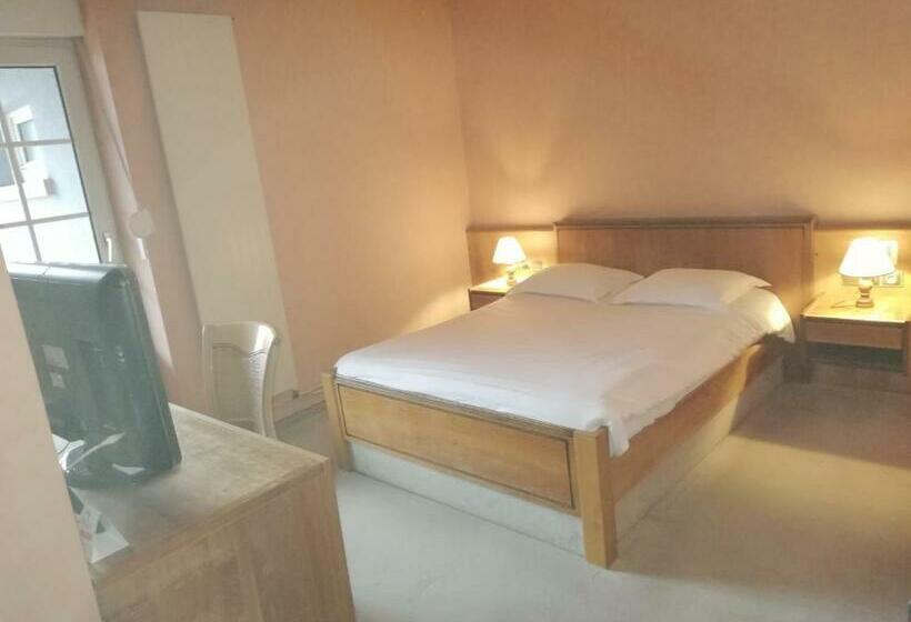 Номер Стандарт, Logis Hotel Aux Comtes De Hanau