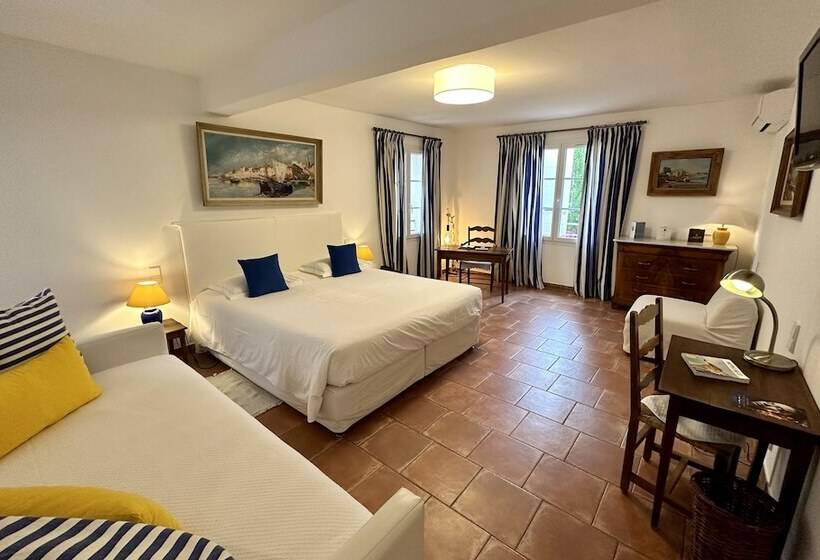 小型套房, La Ferme D Augustin