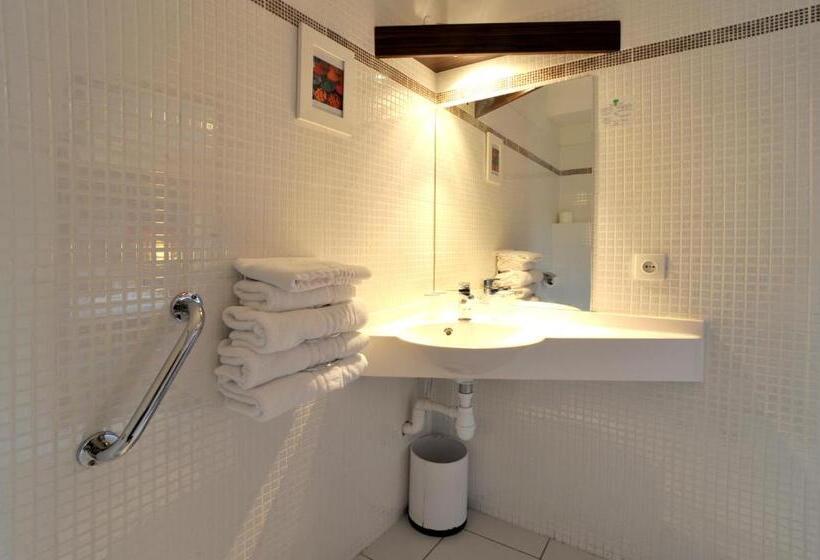 Номер Стандарт, The Originals City, Hotel Novella Confort, Nantes Est