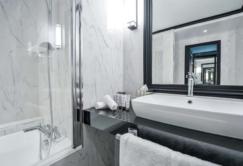 اتاق پرمیوم, Maison Astor Paris, Curio Collection By Hilton