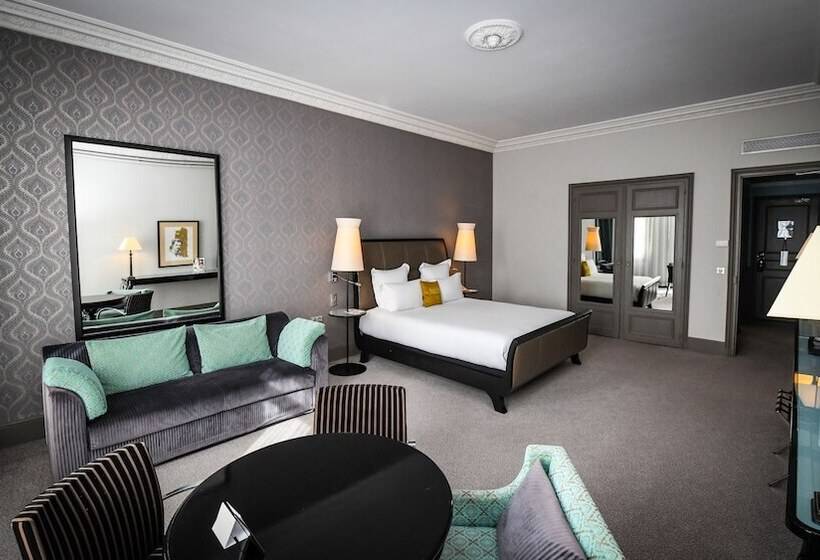 Семейный Номер Вид на Море, Le Grand Hotel De Cabourg   Mgallery Hotel Collection