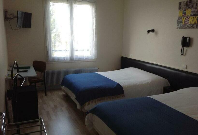 Семейный Номер, Le Relais De La Route Bleue