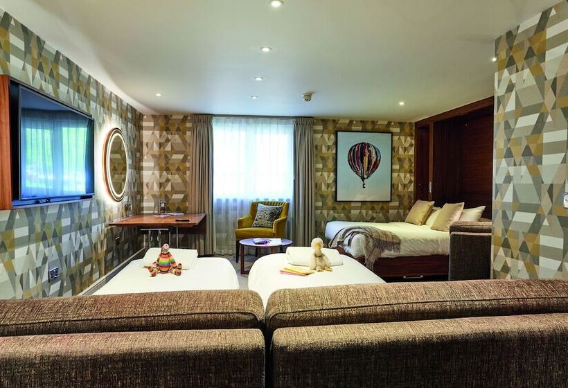 패밀리 스위트, Aztec Hotel And Spa