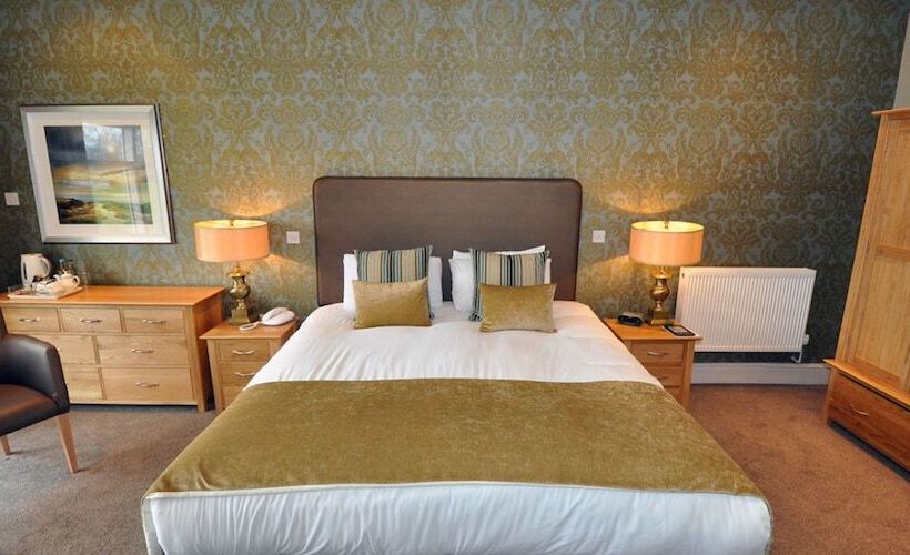 Номер Премиум Вид на Озеро, Beech Hill Hotel & Spa