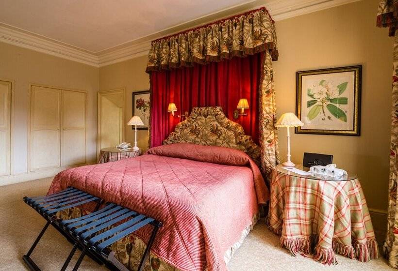 سوییت جونیور, Inverlochy Castle