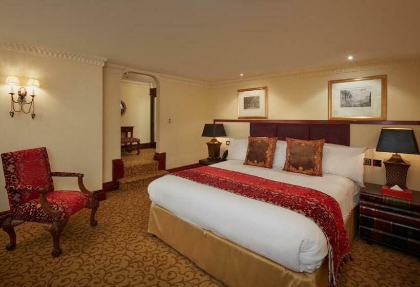 سوییت, The Royal Horseguards Hotel, London