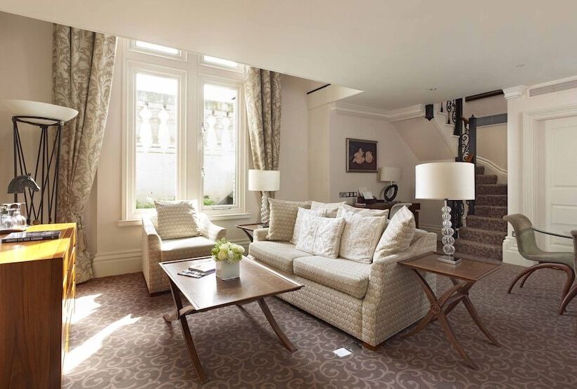Королевский Люкс, The Royal Horseguards Hotel, London