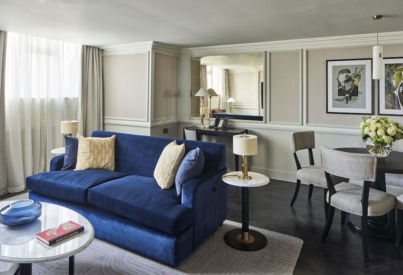 سوییت, The Royal Horseguards Hotel, London