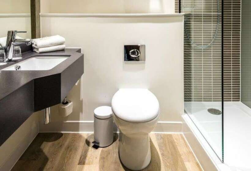 اتاق پرمیوم, Holiday Inn Swindon, An Ihg