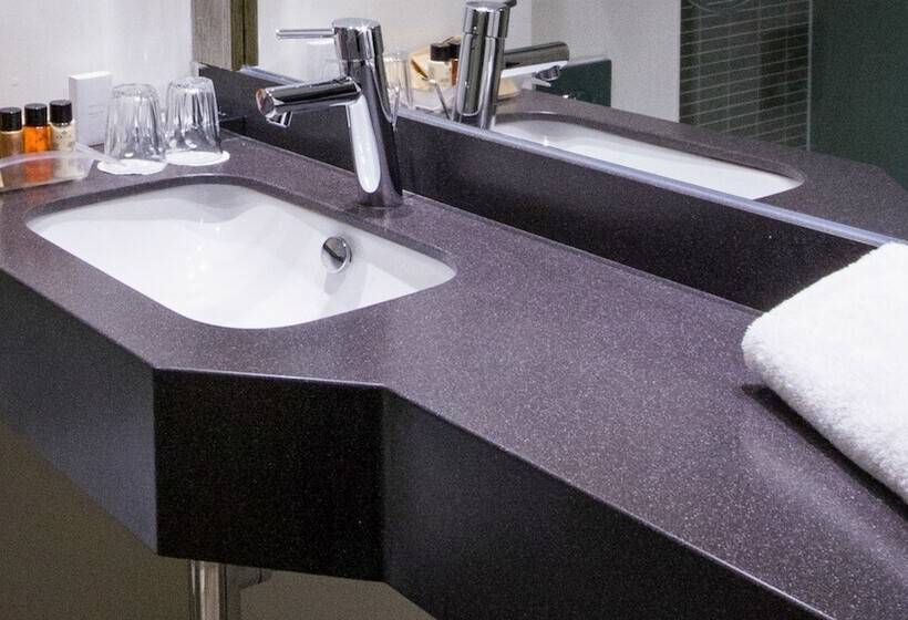 اتاق استاندارد, Holiday Inn Swindon, An Ihg