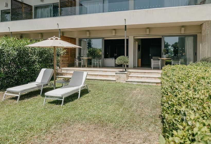 Люкс, Corfu Holiday Palace