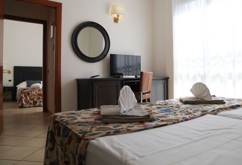 חדר משפחתי, Th Capoliveri   Grand Hotel Elba International