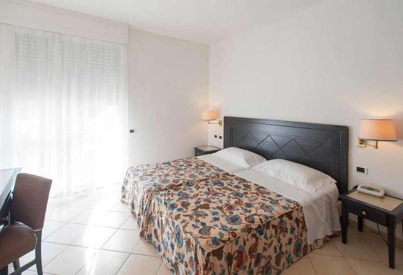 Семейный Номер, Th Capoliveri   Grand Hotel Elba International