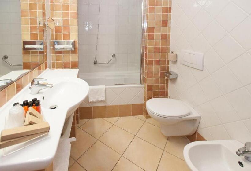 חדר משפחתי, Th Capoliveri   Grand Hotel Elba International