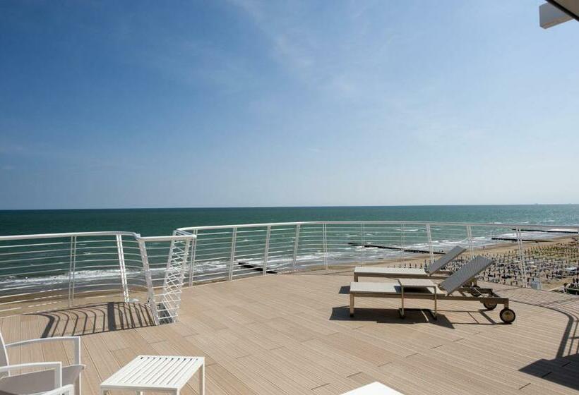 Suite Deluxe cu Vedere la  Mare, Le Soleil