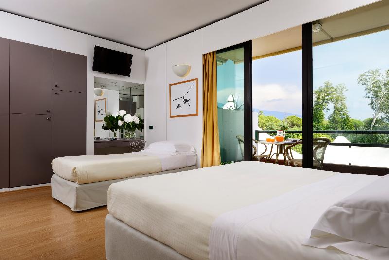 Háromágyas Classic Szoba, Unahotels Forte Dei Marmi