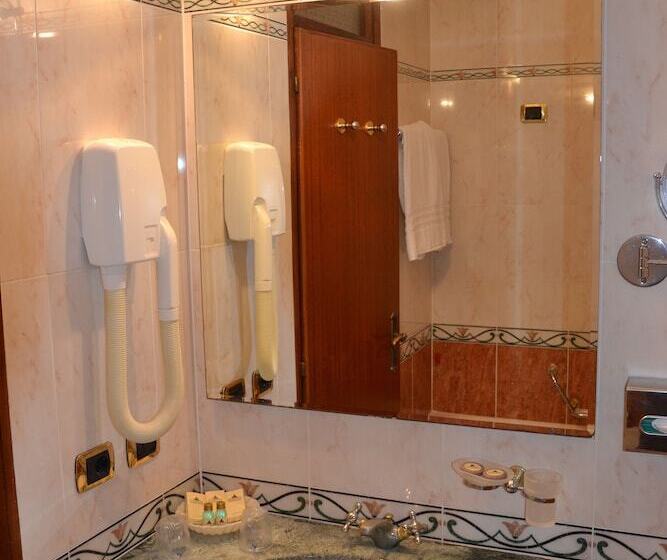 Номер Стандарт Боковой Вид на Море, Park Hotel Ravenna