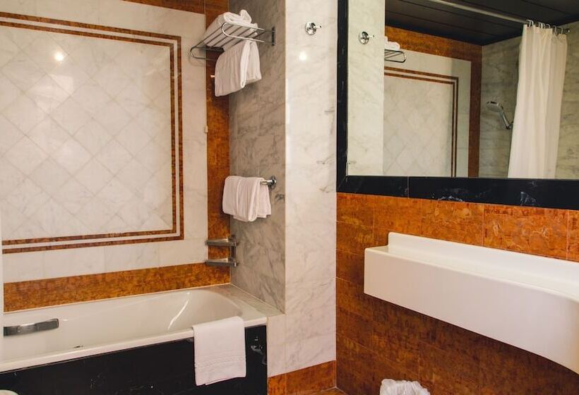 Quarto superior, Grand Hotel Excelsior