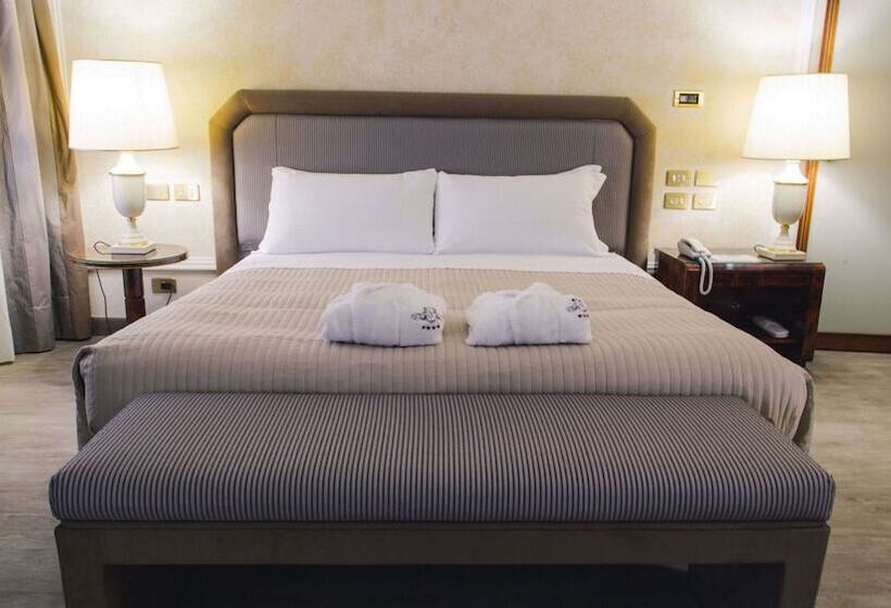 Suite Junior, Grand Hotel Excelsior