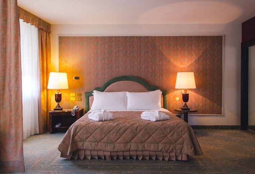 Suite Executiva Vista Mar, Grand Hotel Excelsior