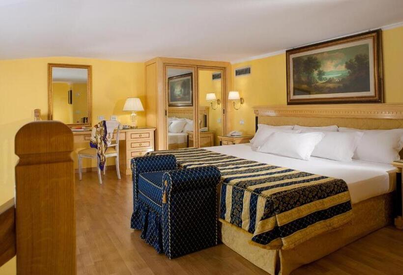 带海景的复工套房, Imperial Hotel Tramontano