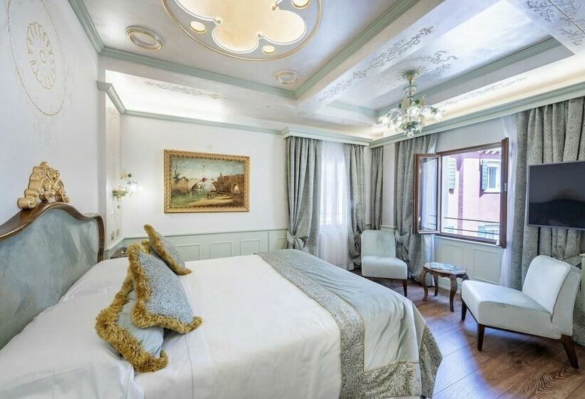 Классический Номер, Monaco & Grand Canal