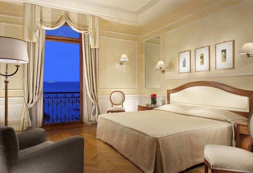 바다 전망 스위트, Royal Hotel Sanremo