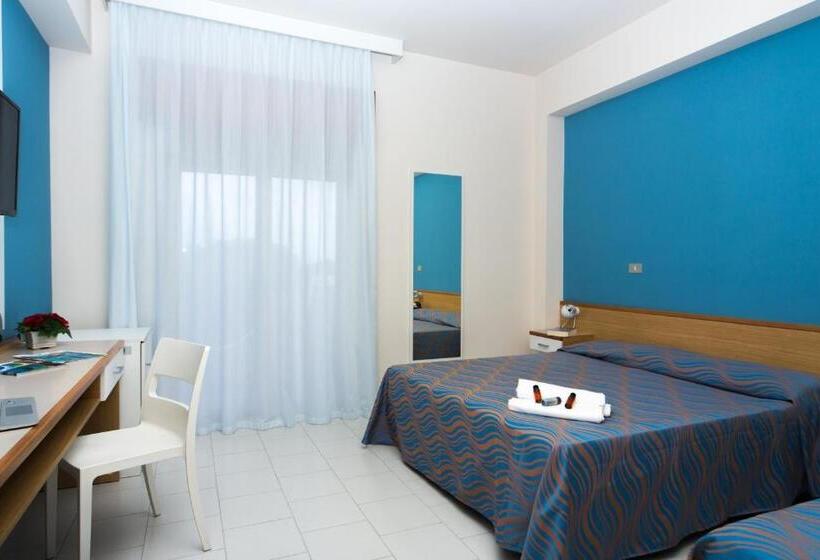 Номер Стандарт Трехместный, Village Club Santa Caterina