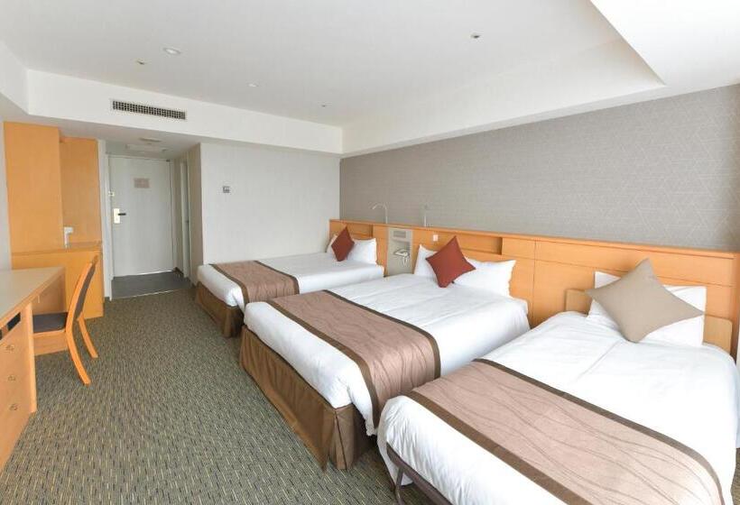 חדר דלוקס לשלושה, Narita Tobu Hotel Airport