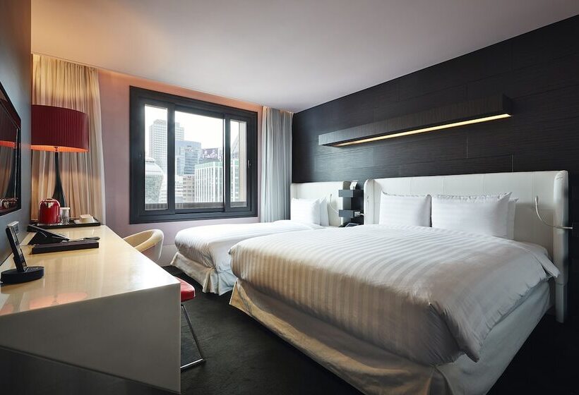 Номер Deluxe, The Plaza Seoul, Autograph Collection