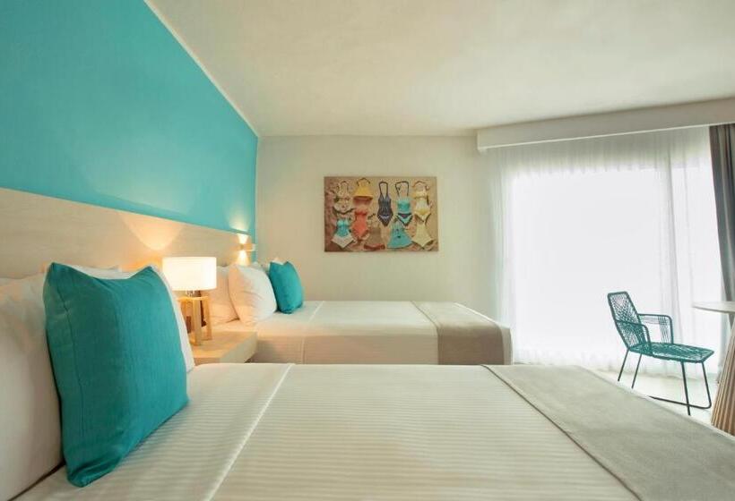 コンフォートルーム, Amares Acapulco