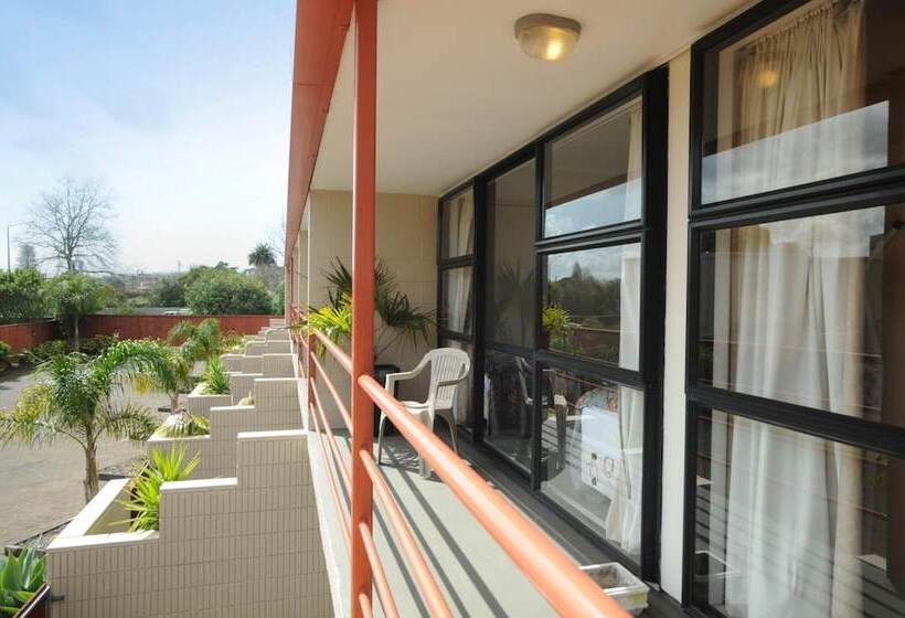 패밀리 스위트, Ascot Epsom Motel