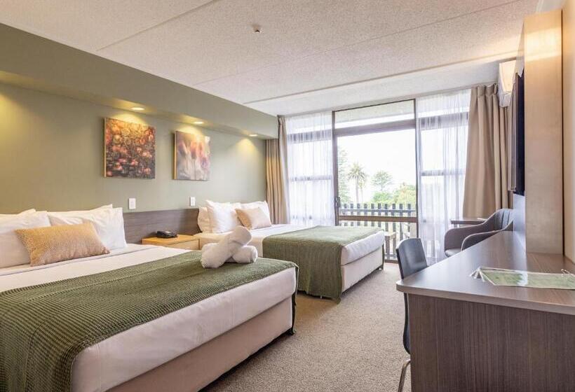 Номер Superior с Балконом, Auckland Rose Park