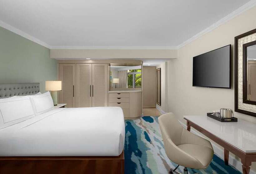带大床的标准间, Amway Grand Plazacurio Collection By Hilton