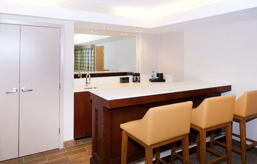 Люкс, Embassy Suites By Hilton Seattle North Lynnwood