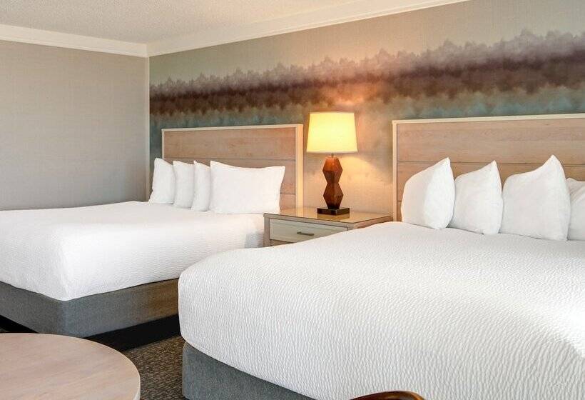 Номер Стандартный Кровать Куин, Hallmark Resort   Newport