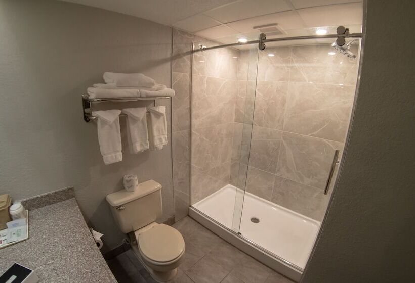 Люкс Superior, Baymont By Wyndham Shakopee