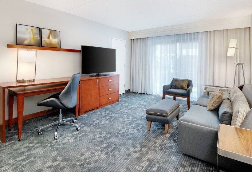 Suite, Courtyard By Marriott Birmingham Homewood