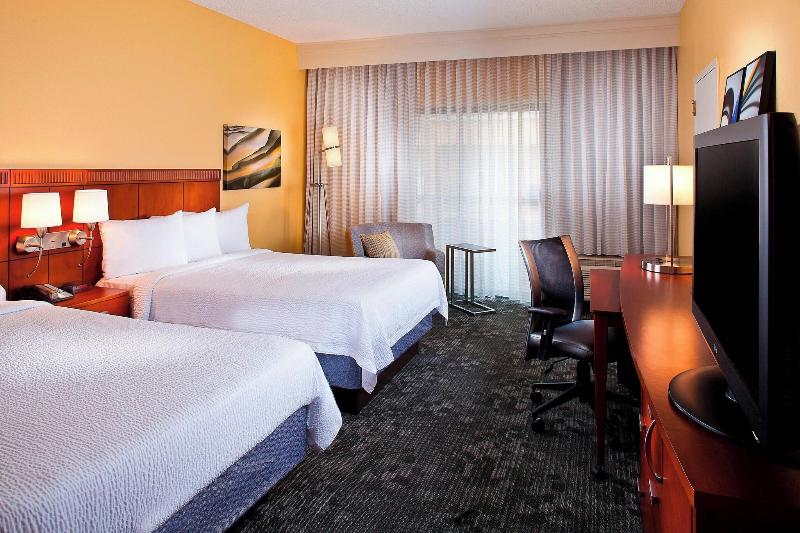 스탠다드 룸 퀸사이즈 침대, Courtyard By Marriott Huntsville University Drive