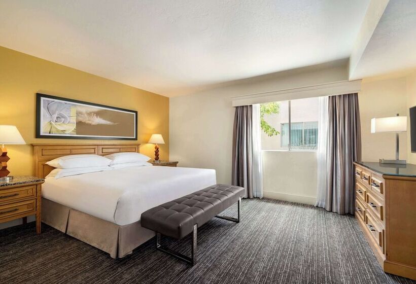 Вилла Deluxe 2 Спальни, Hilton Scottsdale Resort & Villas