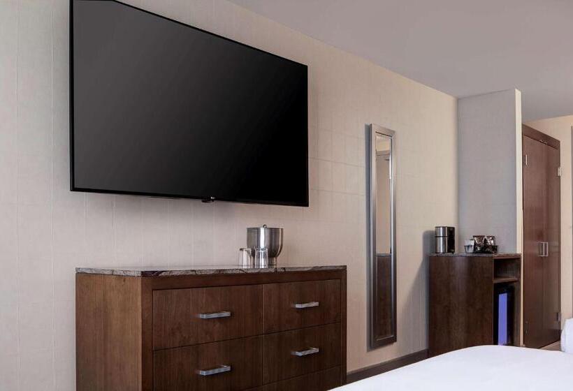 带2个双人床的标准工作室, Hyatt Regency Baltimore