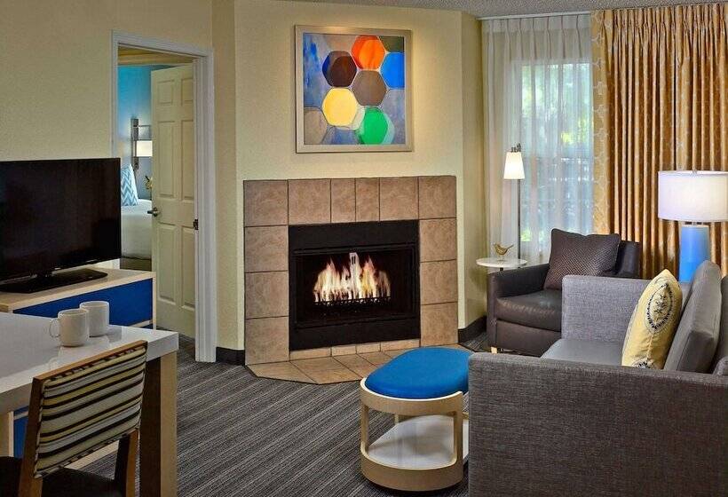Люкс, Sonesta Es Suites Cincinnati  Sharonville East
