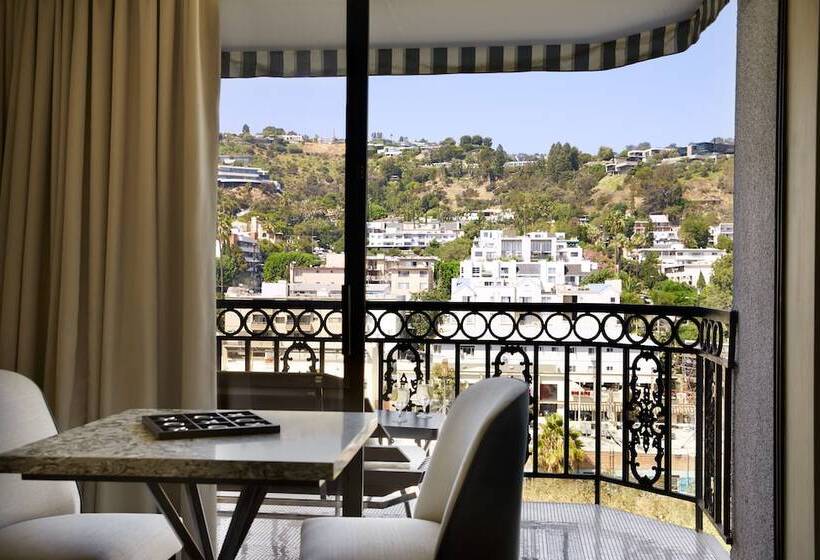 سوئیت با چشم‌انداز, The London West Hollywood At Beverly Hills
