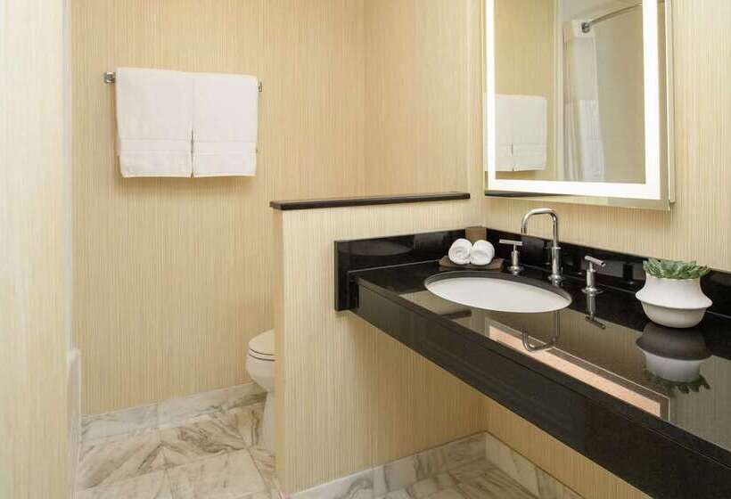 프리미엄 룸, Hilton Los Angeles Culver City